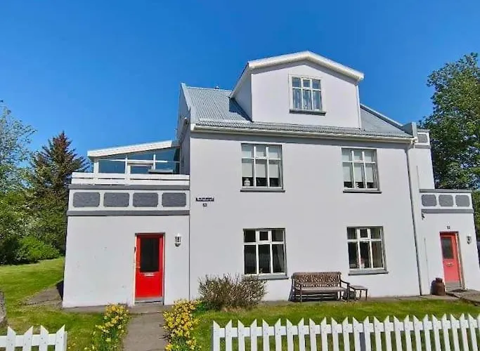 Spacious Apartment -Top Location